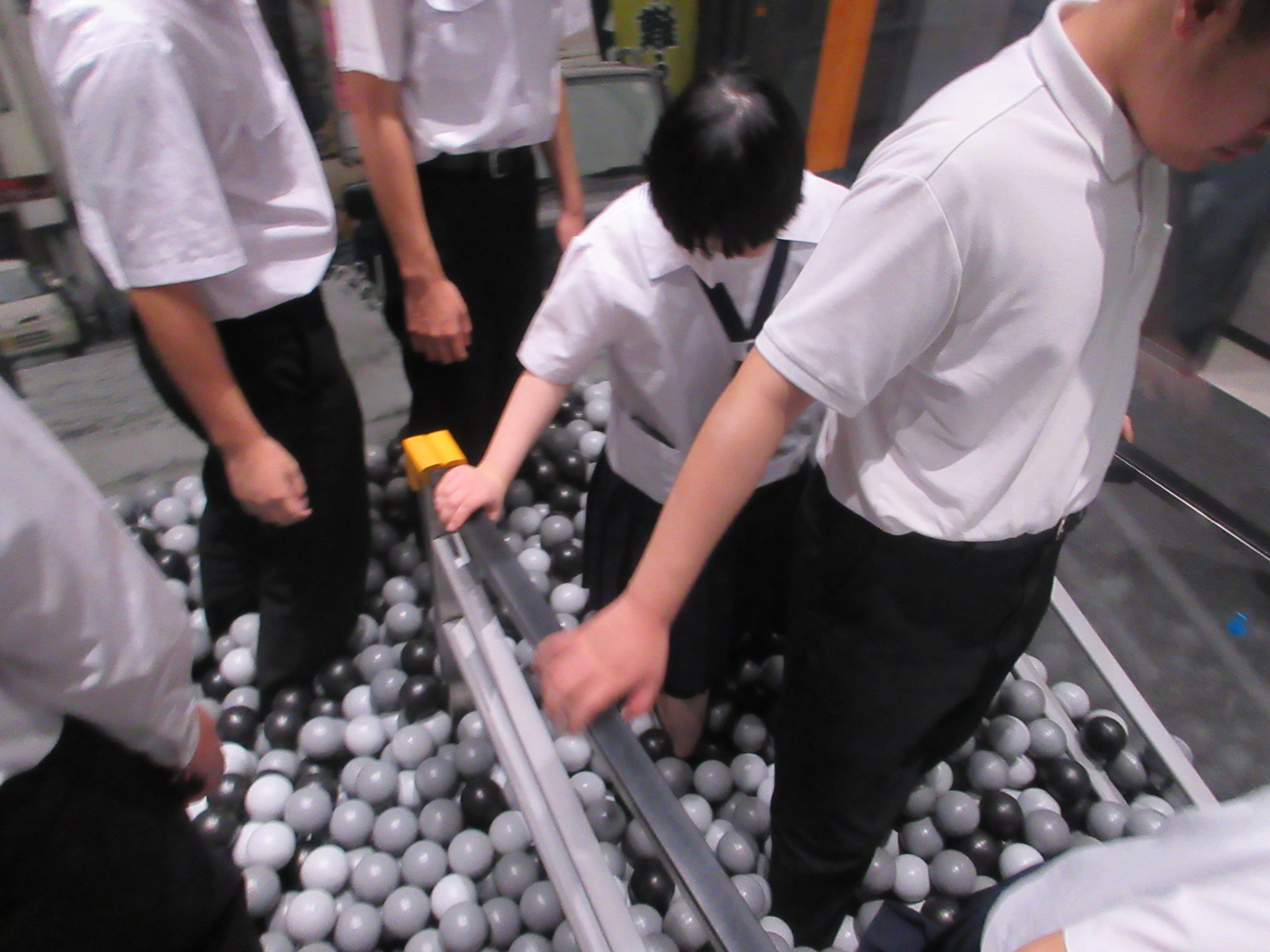 学校生活の様子 ゆめタウンバザー